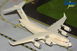 Gemini Jets 1:200 United Arab Emirates Air Force (UAEAF) Boeing C-17A Globemaster III 1228 (G2UAF1471)