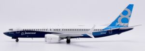JC Wings 1:200 Boeing Aircraft Company Boeing B737 MAX 8 "House Colours" N8704Q (LH2486)