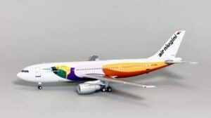 Yu Model 1:400 Air Niugini Airbus A300B4-200 "Bird of Paradise" P2-ANG (YU30003)