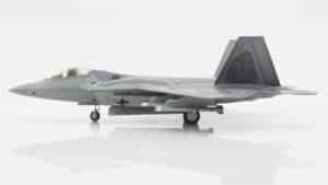 Hobby Master 1:72 United States Air Force (USAF) Lockheed Martin F-22 Raptor "Joshua 'Cabo' Gunderson - Signed Edition" 01-4023 (HA2833)