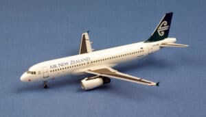 AeroClassics 1:400 Air New Zealand Airbus A320-200 ZK-OJB (ACZKOJB)