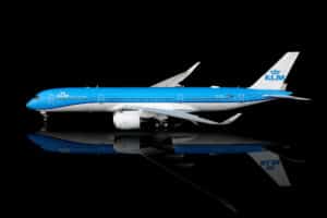 SQ Wings 1:200 KLM Royal Dutch Airlines Airbus A350-900 XWB "The Night Watch - Flaps Up" PH-ZNA (L2413)