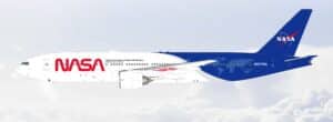 SQ Wings 1:200 NASA Boeing B777-200(ER) “Flaps Down” N577NA (L2460FD)
